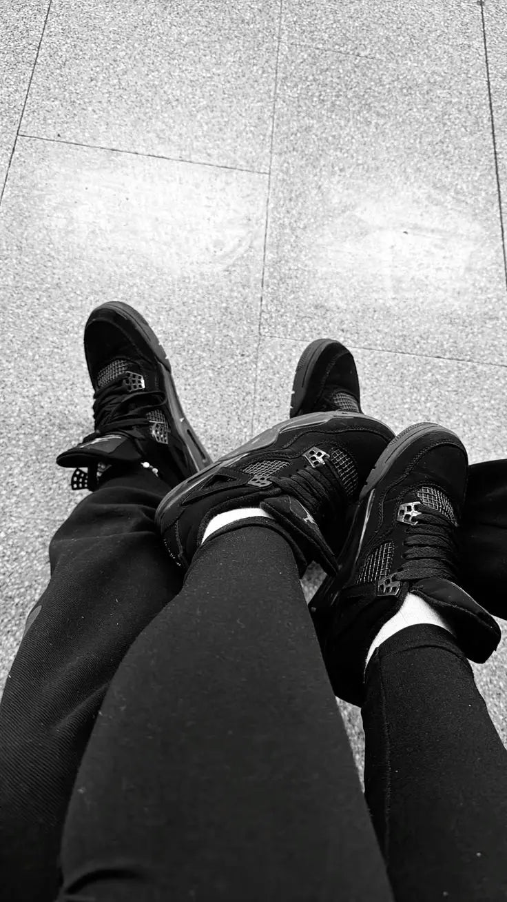 Air Jordan 4 Black