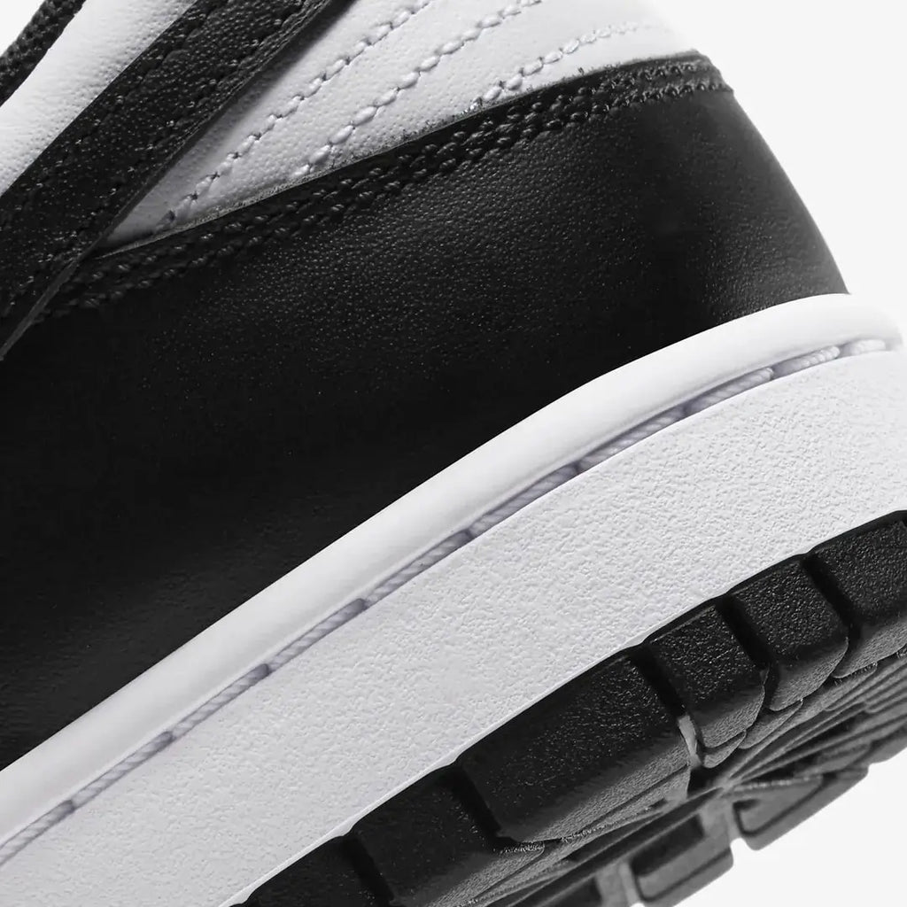 Nike Dunk Low - KicksTR