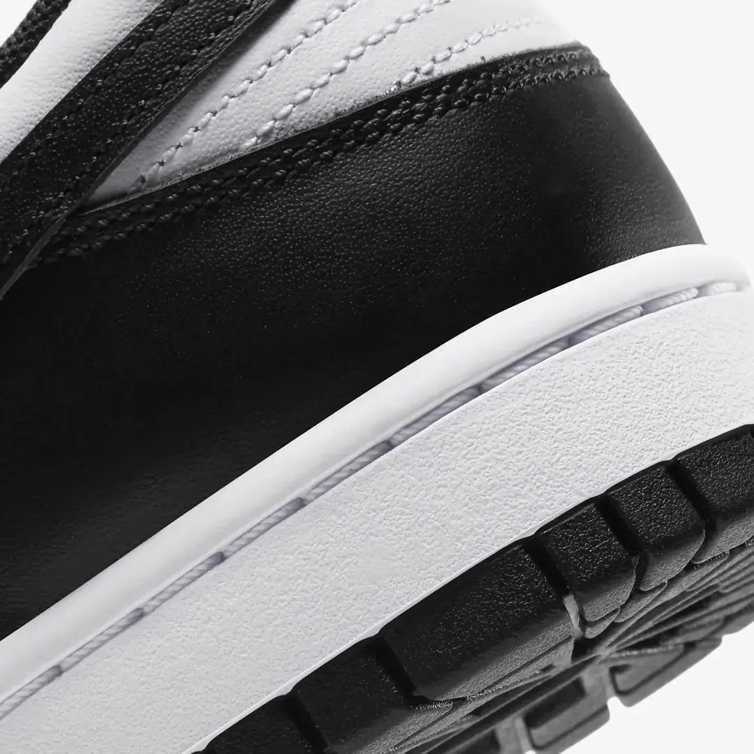Nike Dunk Low - KicksTR
